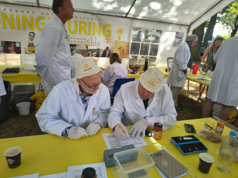 Keuren op de Honingkeuringkeuring 2026